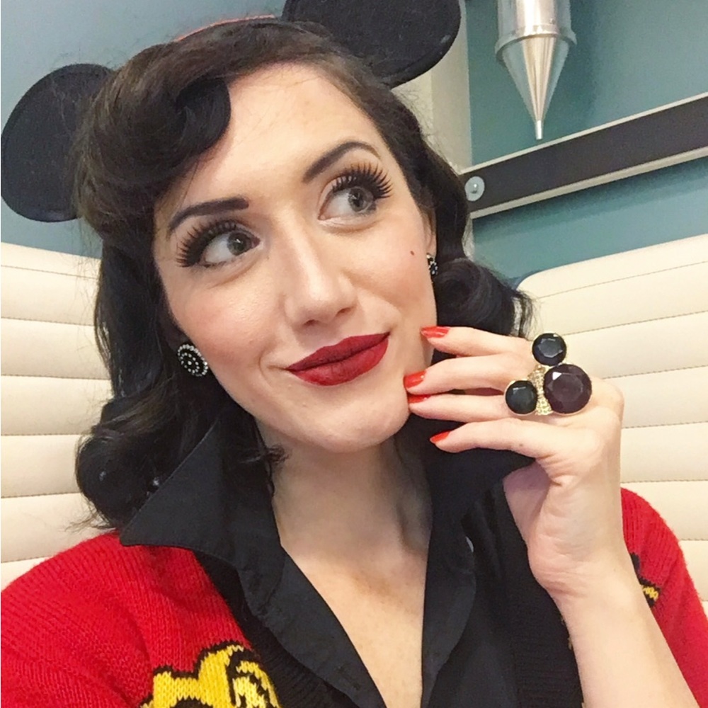 Disney couture Minnie Mouse ring size 7